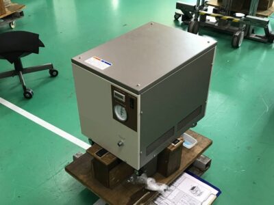 OEM装置組立において最も重要なこととは? | 精密板金加工 配線組立.com クライオポンプ用コンプレッサーユニット
