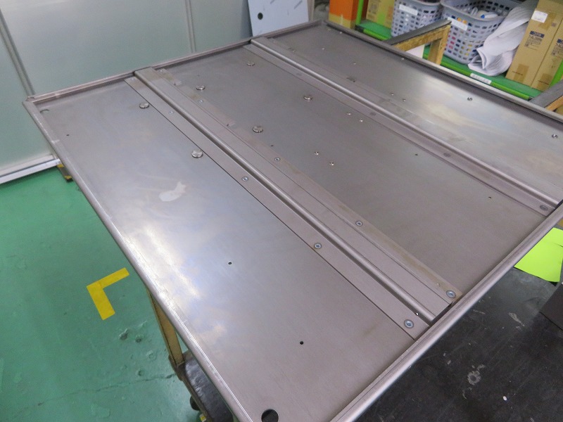 実験用冷凍庫用 精密板金加工ベース