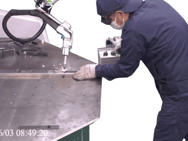 アルファJULIA溶接：縦フレーム